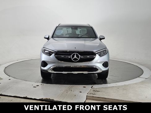 Certified 2025 Mercedes-Benz GLC 300 GLC 300 image 4