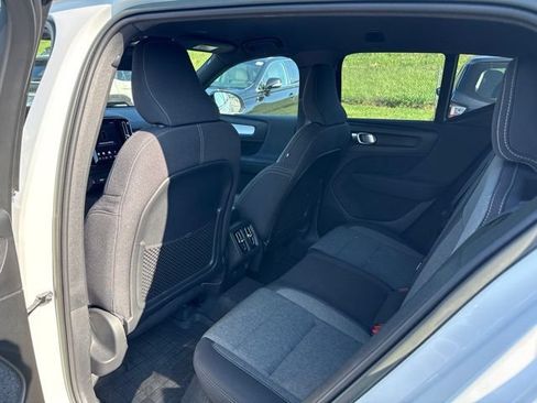 Used 2024 Volvo XC40 B5 Core w/ Protection Package Premier AWD/4WD image 16