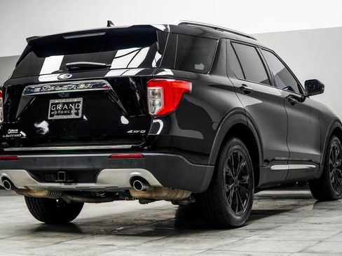 Used 2022 Ford Explorer Limited w/ Equipment Group 301A image 14