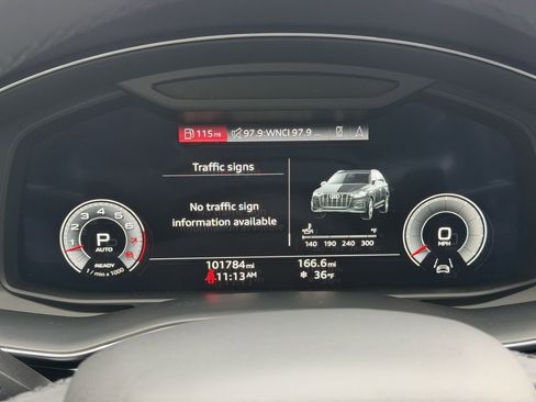 Used 2022 Audi Q7 3.0T Prestige image 38