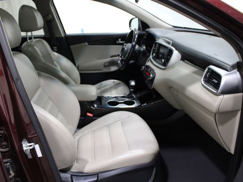 Used 2020 Kia Sorento EX image 24