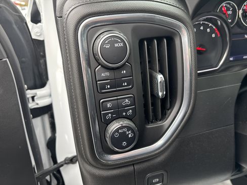 Used 2022 Chevrolet Silverado 1500 RST image 17