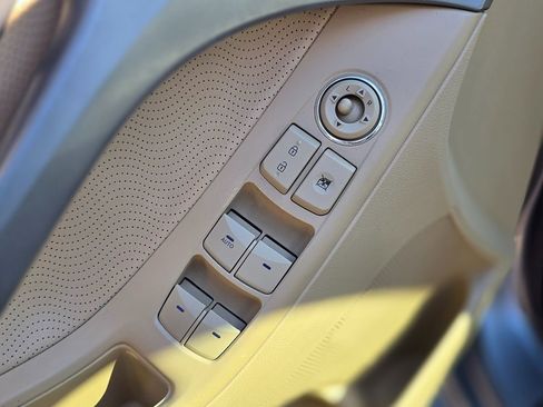 Used 2012 Hyundai Elantra Limited w/ Technology Pkg 5 image 27