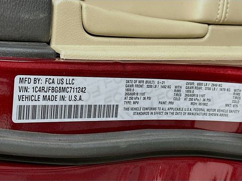 Used 2021 Jeep Grand Cherokee Limited image 34