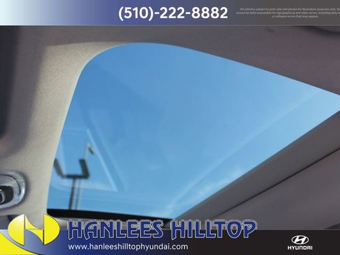 Used 2024 Hyundai Kona Limited image 15