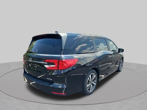 Used 2024 Honda Odyssey Touring image 13