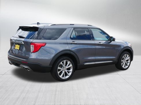Certified 2021 Ford Explorer Platinum w/ Equipment Group 601A AWD/4WD image 7