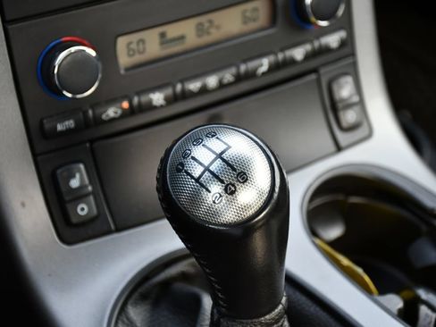 Used 2006 Chevrolet Corvette Convertible w/ Preferred Equipment Group RWD image 24