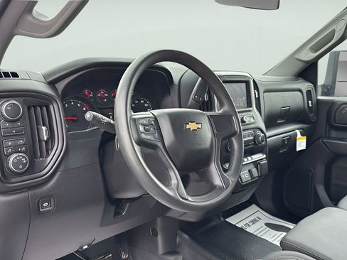 Used 2025 Chevrolet Silverado 2500 W/T w/ WT Convenience Package image 19