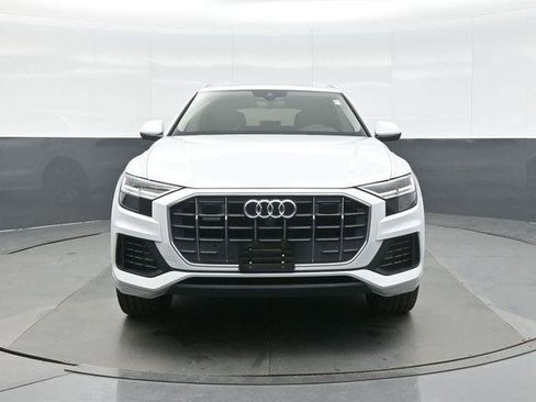 Used 2019 Audi Q8 Premium image 2