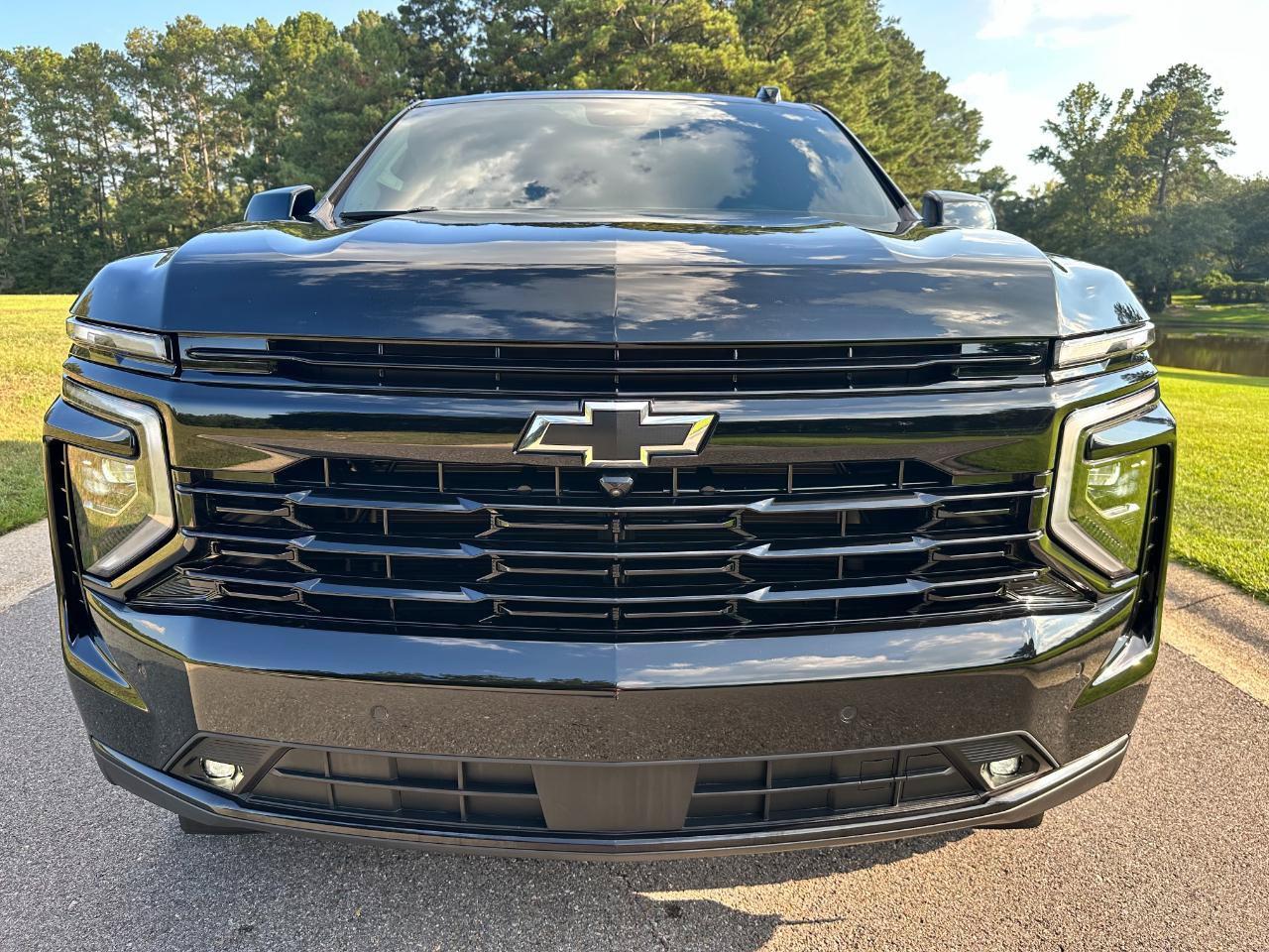 Used 2025 Chevrolet Tahoe RST w/ RST Capability Package AWD/4WD image 2