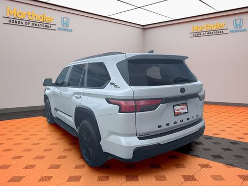 Used 2025 Toyota Sequoia Platinum AWD/4WD image 3