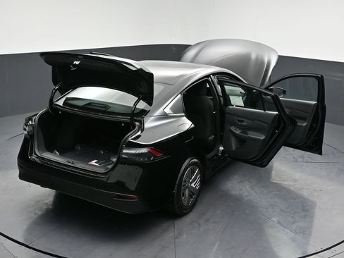 New 2026 Nissan Sentra S w/ S Cold Weather Package FWD image 31