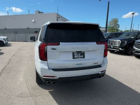 New 2026 GMC Yukon Denali w/ Denali Reserve Package AWD/4WD image 7