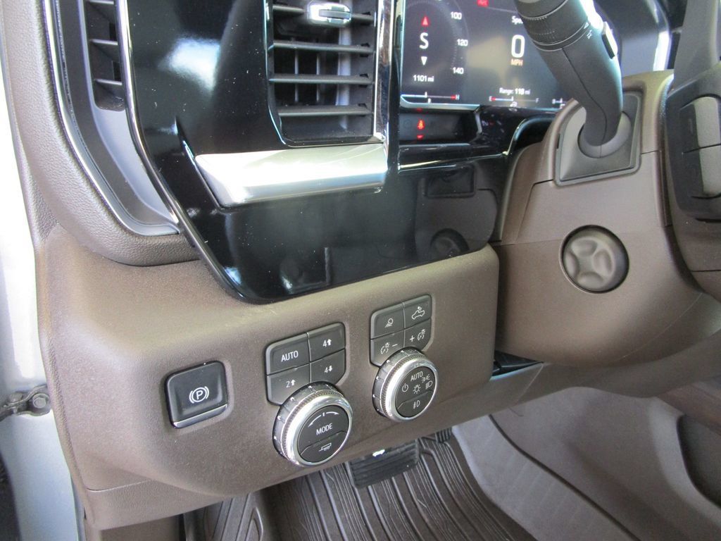Used 2026 GMC Sierra 1500 SLT w/ SLT Premium Plus Package AWD/4WD image 42