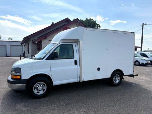 Used 2019 Chevrolet Express 3500 w/ Power Convenience Package image 5