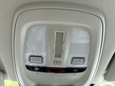 Certified 2023 Volvo XC60 B5 Core w/ Climate Package FWD image 29