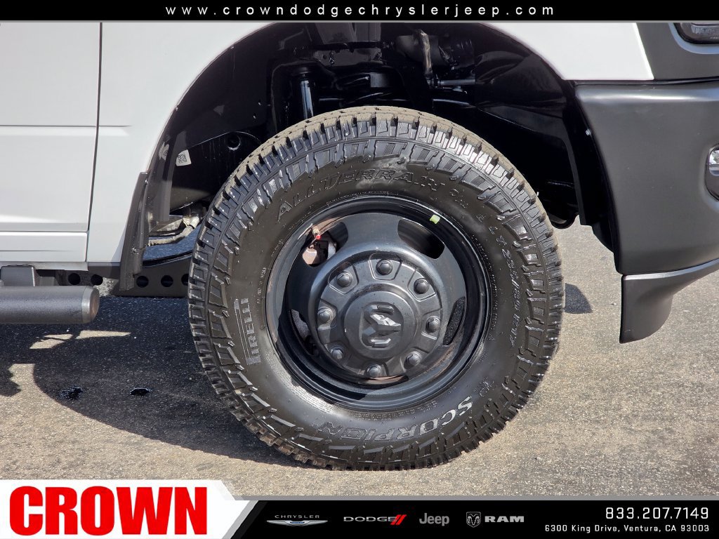 Used 2026 RAM 3500 Tradesman AWD/4WD image 9