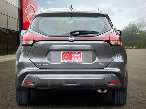 Used 2024 Nissan Kicks SV image 8