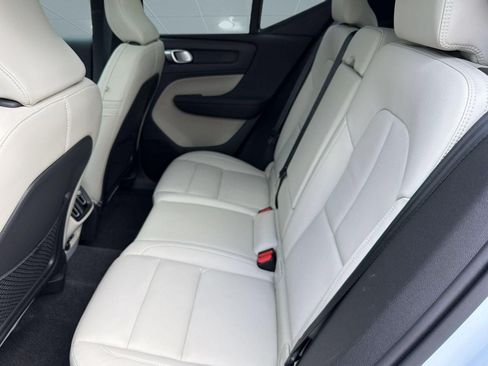 Used 2026 Volvo XC40 B5 Plus w/ Protection Package Premier AWD/4WD image 14