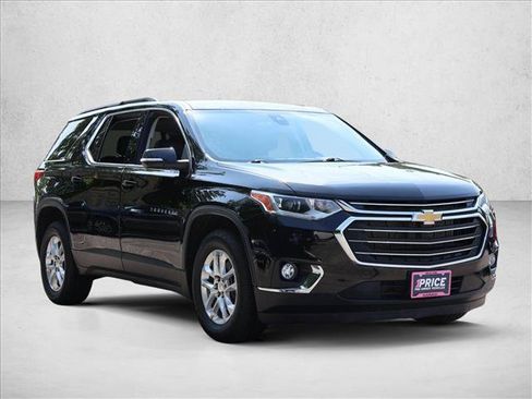 Used 2021 Chevrolet Traverse LT AWD/4WD image 3