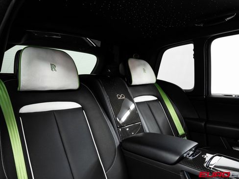 Used 2020 Rolls-Royce Cullinan Black Badge image 37