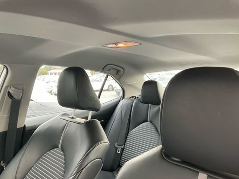 Used 2023 Toyota Camry SE image 15