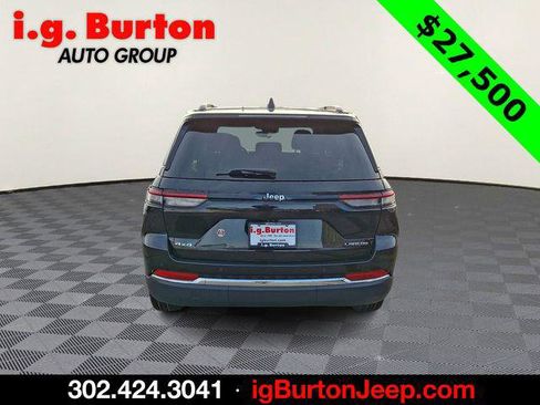 Certified 2023 Jeep Grand Cherokee Laredo image 5