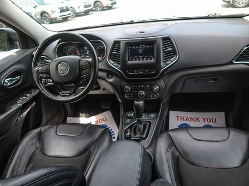 Used 2021 Jeep Cherokee Latitude Plus AWD/4WD image 14