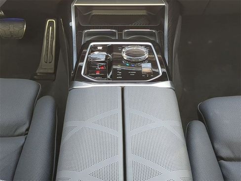 Certified 2026 BMW 740i xDrive image 20