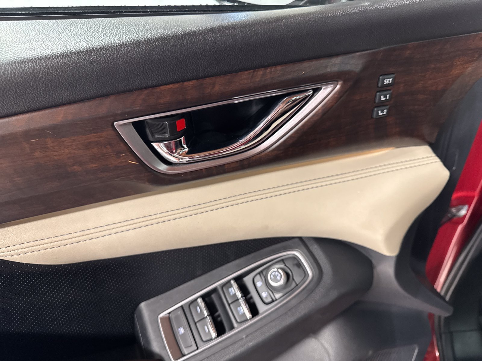 Used 2019 Subaru Ascent Touring AWD/4WD image 16