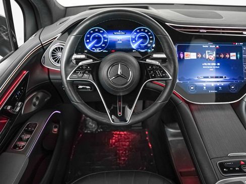 Certified 2023 Mercedes-Benz EQS 580 4MATIC SUV image 14