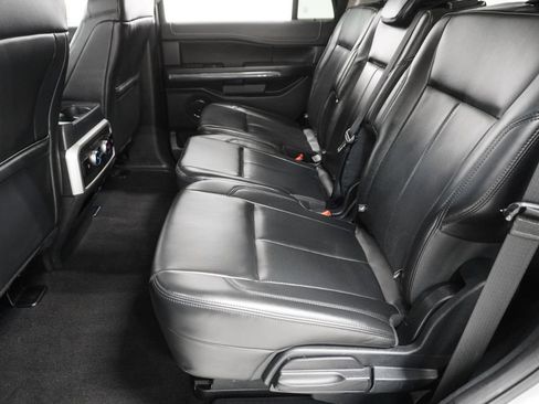 Used 2024 Ford Expedition XLT AWD/4WD image 13