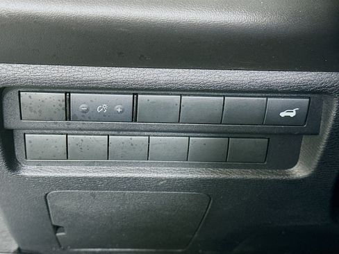 Used 2024 Mitsubishi Outlander SE AWD/4WD image 17