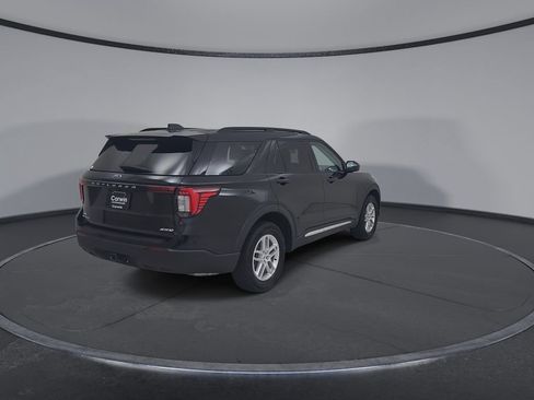 Used 2025 Ford Explorer Active AWD/4WD image 16
