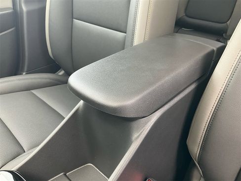 New 2026 Chevrolet Trax ACTIV w/ Sunroof Package image 11