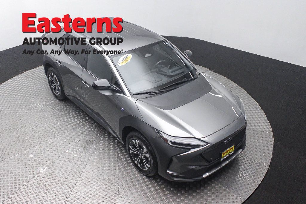 Used 2023 Subaru Solterra AWD image 5