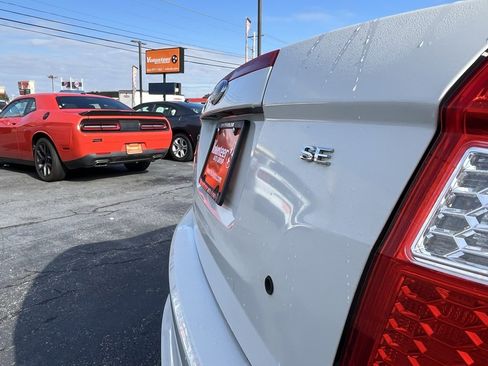 Used 2010 Ford Fusion SE image 9