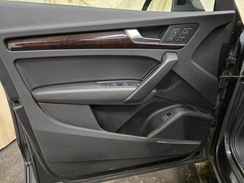 Used 2018 Audi Q5 2.0T Premium Plus w/ Premium Plus Package image 13