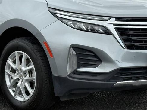 Used 2024 Chevrolet Equinox LT AWD/4WD image 2