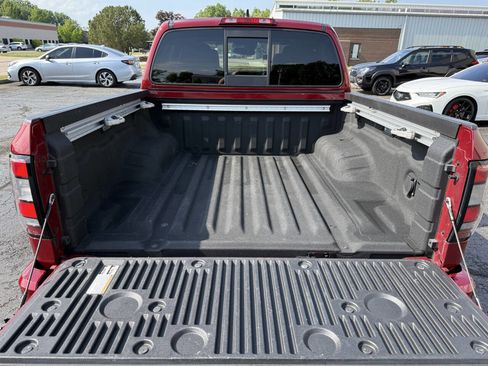 Used 2022 Nissan Frontier PRO-4X w/ Pro-4X Premium Package AWD/4WD image 21