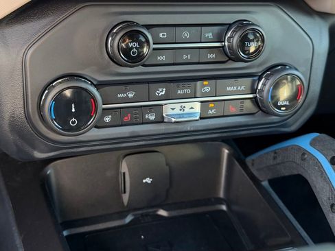 Certified 2022 Ford Bronco Wildtrak image 26