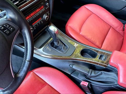 Used 2011 BMW 328i Convertible RWD image 16