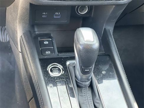 Used 2021 Nissan Kicks SR w/ Exterior Package image 17