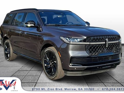 New 2025 Lincoln Navigator Reserve w/ Jet Appearance Package image 1
