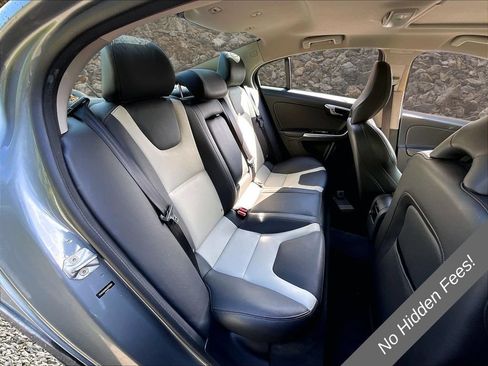 Used 2016 Volvo S60 T5 Cross Country Platinum AWD/4WD image 24