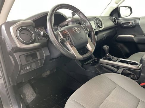 Certified 2017 Toyota Tacoma SR5 w/ Tow Package image 2