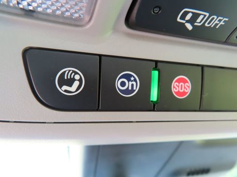 Used 2024 Chevrolet Malibu LT FWD image 12