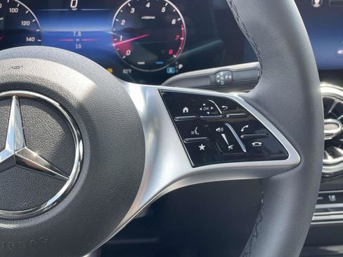 New 2026 Mercedes-Benz GLB 250 4MATIC image 39
