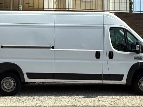 Used 2017 RAM ProMaster 2500 FWD image 5
